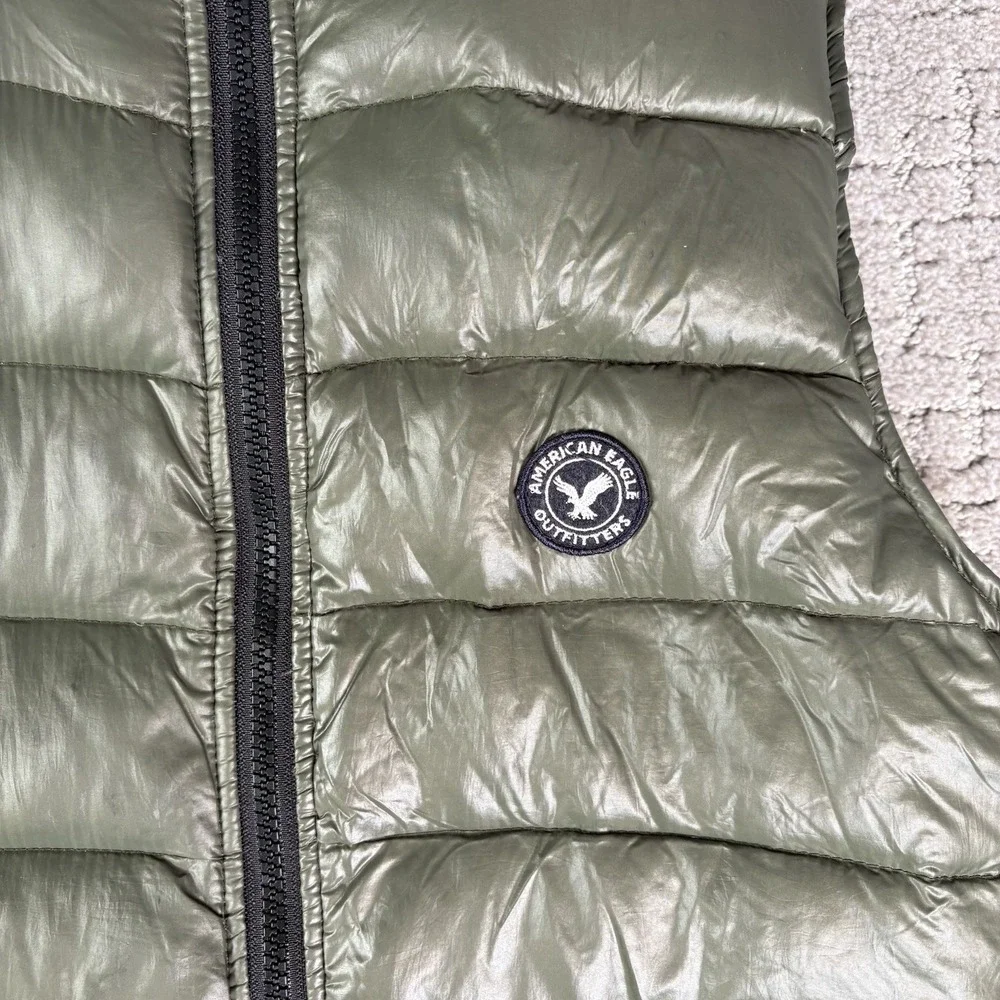 American Eagle Outfitters Duck Down Quilted Puffer Vest Green Zip Up Hood Small